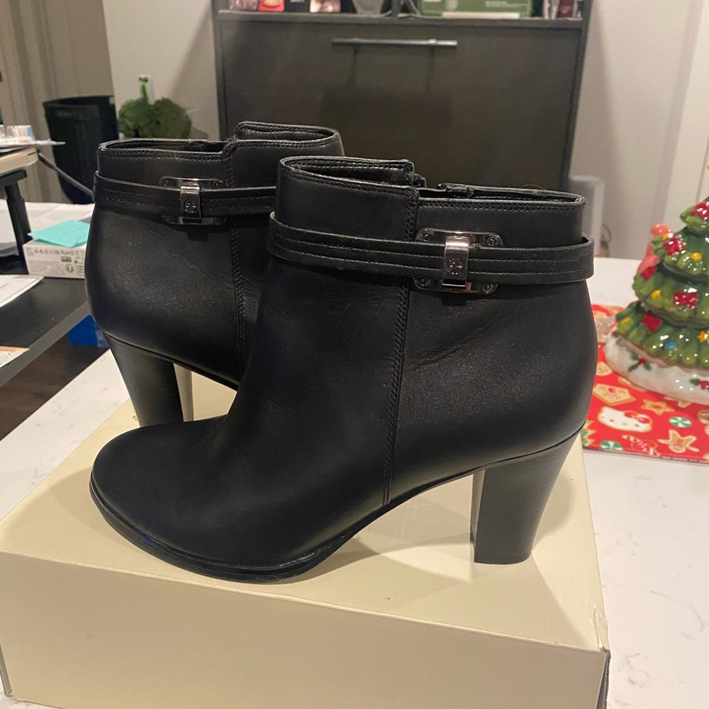 Like New! Giani Bernini Black Leather Ankle Boots 10 M